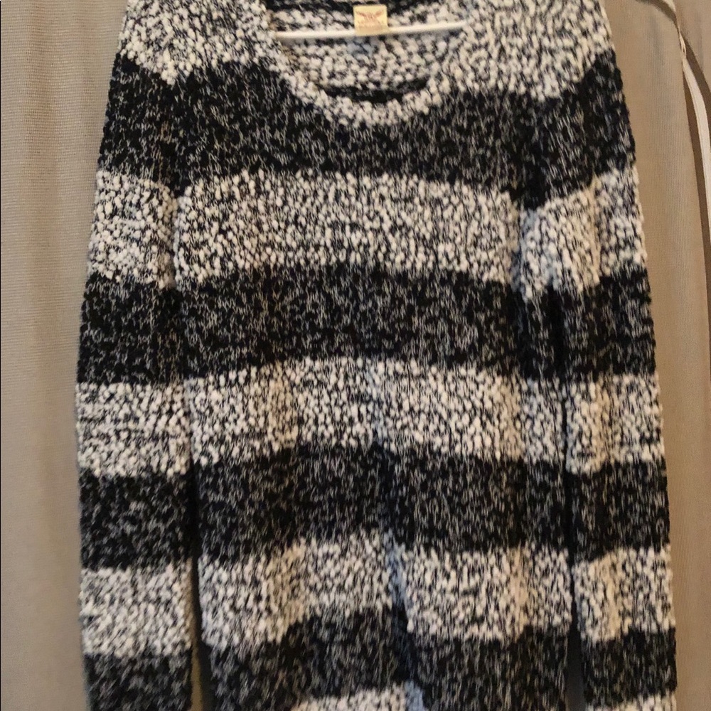 Black and White stripe
